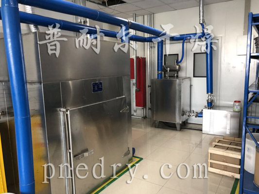 新材料热风循环烘箱组装现场