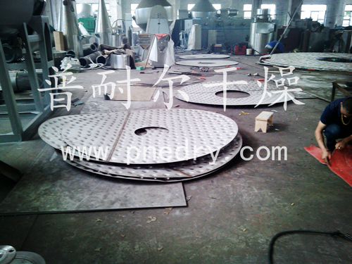 真空盘式干燥机制作现场