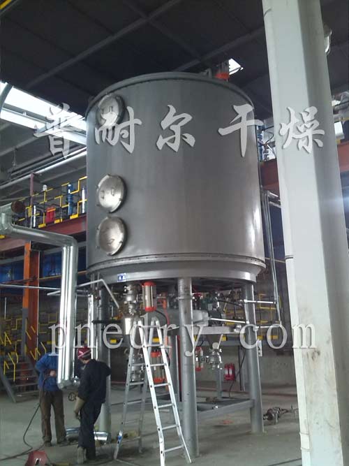 真空盘式干燥机安装现场